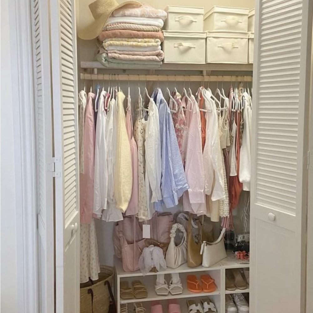 POSHMARK UNLISTED